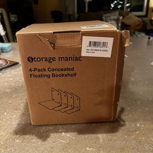 Floating bookshelves